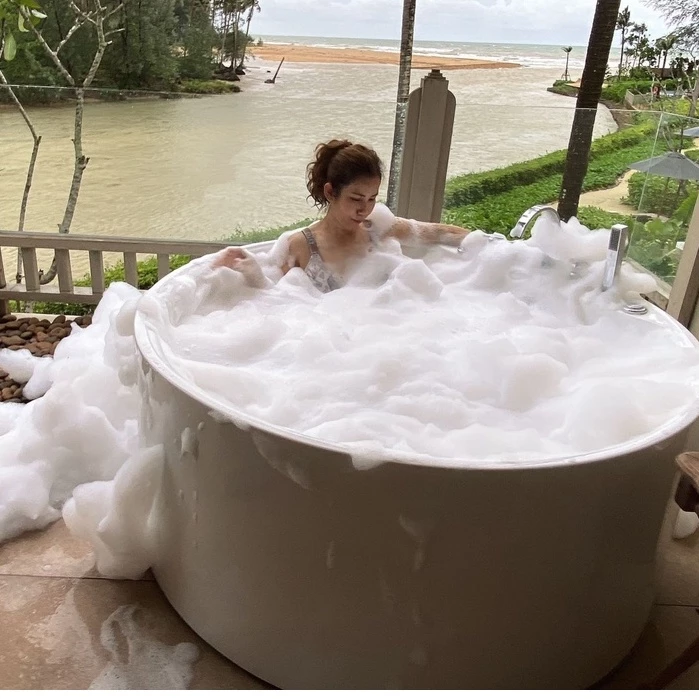 สบู่ตีฟอง ออร์แกนิค Organic Bubble Bath สูตรอ่อนโยน ฟองเยอะ หอมมาก กลิ่นหรูหรา 100 ml. A Perfect Day thumbnail 9