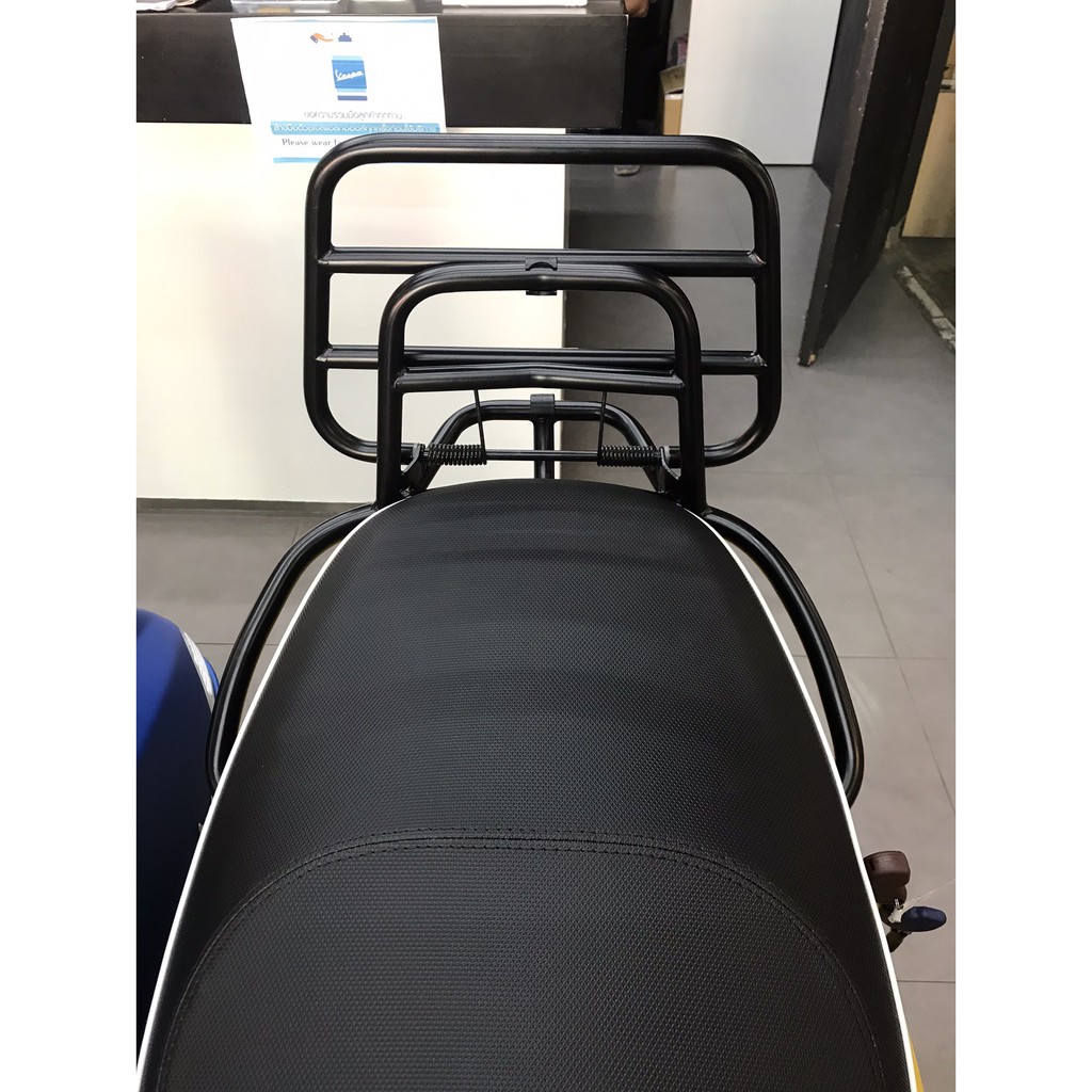 ตะแกรงหลังพับได้ สำหรับรถจักรยานยนต์ Vespa รุ่น S125 iget / S125 3vie/ LX125iget / LX125 3vie/ LT สิ