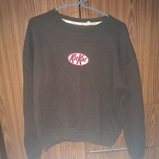 KitKatเสื้อสเวตเตอร์มือสอง