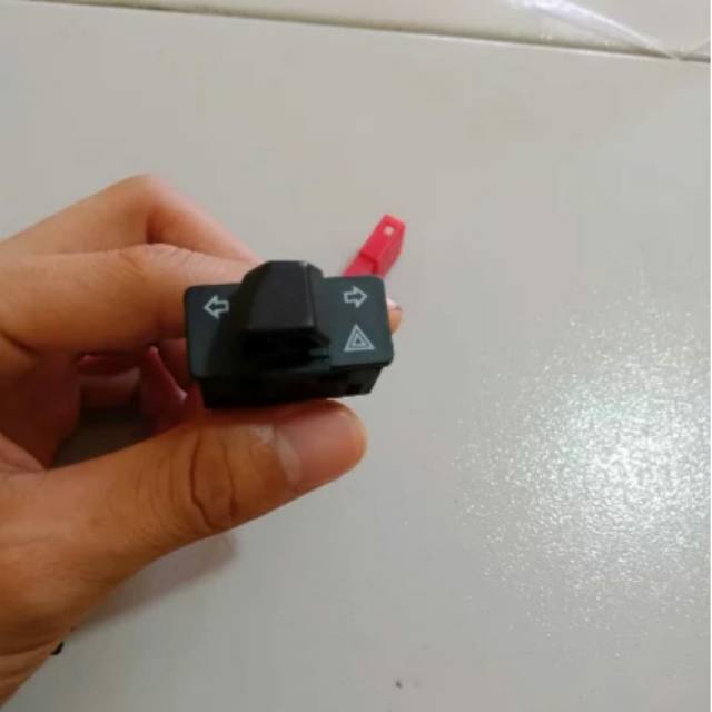 JK Moto - สวิตช์ไฟเลี้ยว Honda Pnpอันตราย Plus