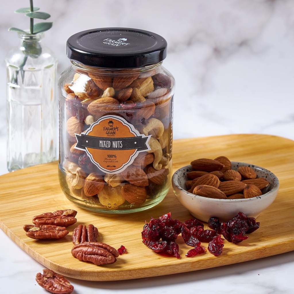 Mixed nuts ถั่วรวมและผลไม้อบแห้ง ขวด 200 กรัม และถั่วจิ๋วกระปุก 60-90 กรัม