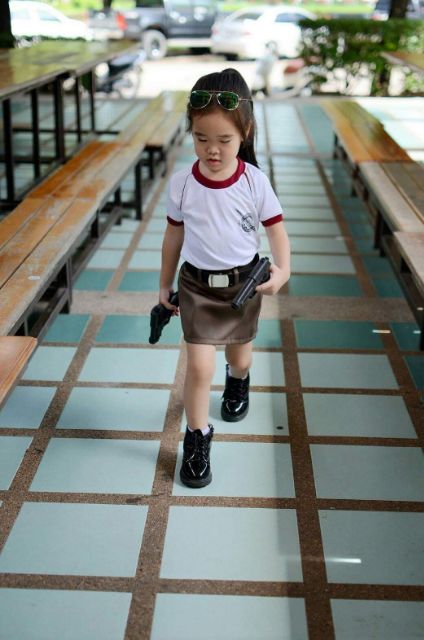 ชุดอาชีพเด็ก ชุดตำรวจลำลองหญิงเสื้อยืดใส่สบาย สกรีนโลโก้สำนักงานตำรวจจูเนียร์