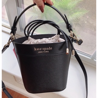 🎀 (สด-ผ่อน) กระเป๋าบักเก็ต สีดำ WKRU6734 KATE SPADE CAMERON SMALL BUCKET BAG