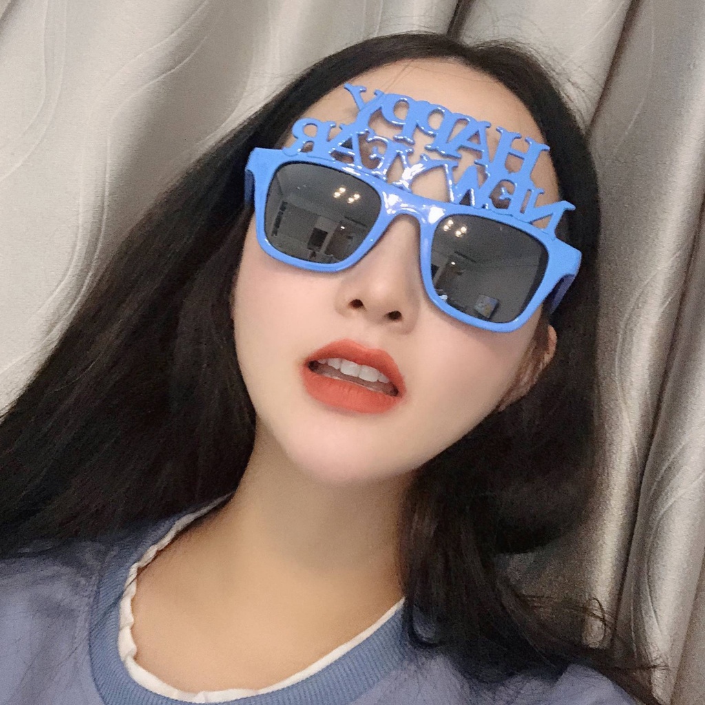 ก.ค9 อิน ร้อนยอดนิยมแฟชั่นตลกแว่นตาสุขสันต์วันเกิดแว่นตาสวัสดีปีใหม่แว่นตาพรรคแว่นตาแว่นกันแดดของขวัญ ราคา ถูกที่สุด ดีลบีเคเค แกลเลอรีภาพที่ 6