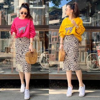 พร้อมส่ง-Missed เซ็ทเสื้อปักลายเสือ เป็นทรง oversize หน่อยๆ ใส่คู่กับ กระโปรงผ้าทอลาย Leopard เอวสูง เป็นฟรีไซ