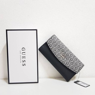 Guess leather wallet กระเป๋าสตางค์ใบกลาง