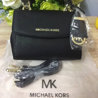 💯 􀨁􀄌snap􏿿New collection..Michael Kors  bag.. 🍭