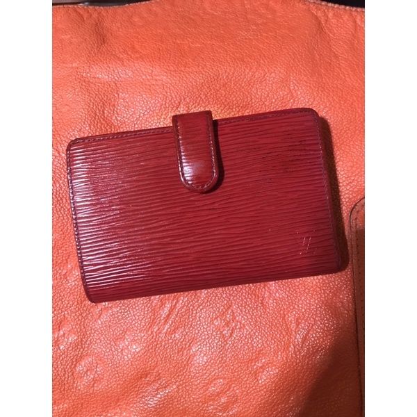 กระเป๋าสตางค์. Lv Wallet epi แท้ 💯 Dc 07