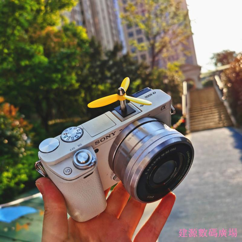 Jianyuan3er [อุปกรณ์เสริมกล้อง] กล้อง A6400 รองเท้าร้อนไม้ไผ่ Dragonfly สีเหลืองเหมาะสําหรับ Fuji XA