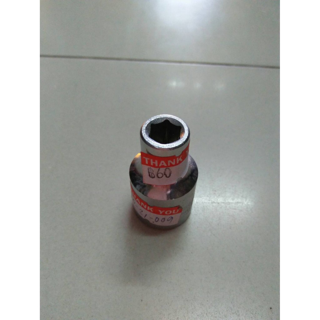 ลูกบ็อกสั้น 6 PT 1/2" 8mm Ampro