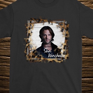 เสื้อยืดโอเวอร์ไซส์ใหม่ เสื้อยืด พิมพ์ลาย Sam Winchester Jared Padalecki Supernatural Tv Show Leopard KS Day สําหรับผู้