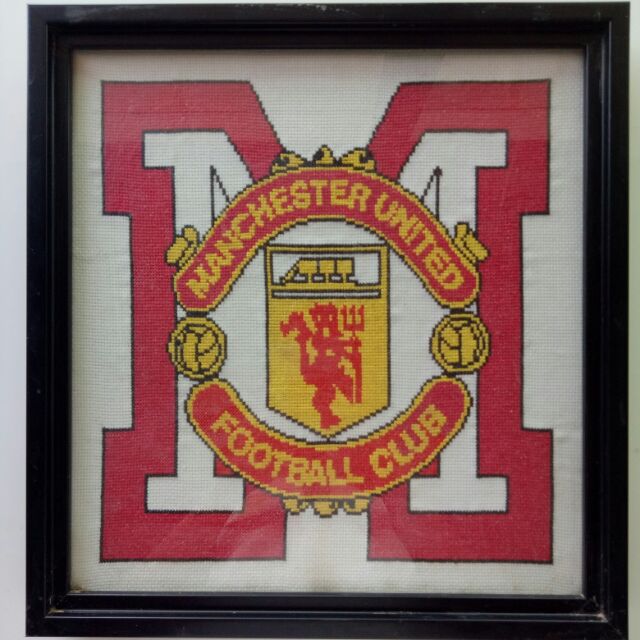 Cross stitch Manchester united
