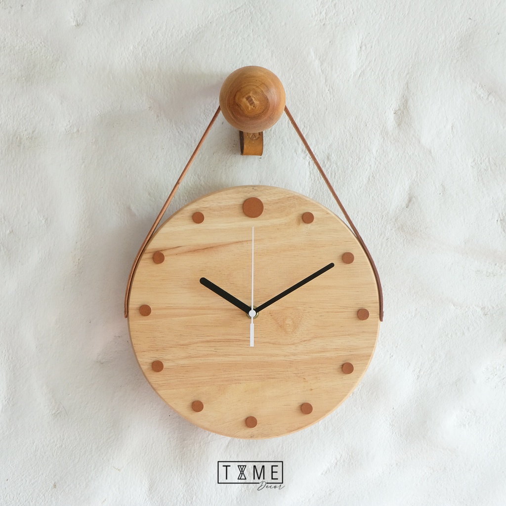 นาฬิกาแขวนผนัง  แนว minimal รุ่น Ootsutsuki นาฬิกาไม้  สายแขวนหนังแท้ ตัวเลขหนัง เครื่องเดินเรียบ เป็นตกแต่งบ้าน ของขวัญ