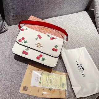 👜 Coach Brynn Flap crossbody with cherry canvas งานเกรดไฮเอนด์ ลายเชอร์รี่ลายใหม่ในช้อป สะพายได้สองแบบ​ พร้อมกล่อง​👜