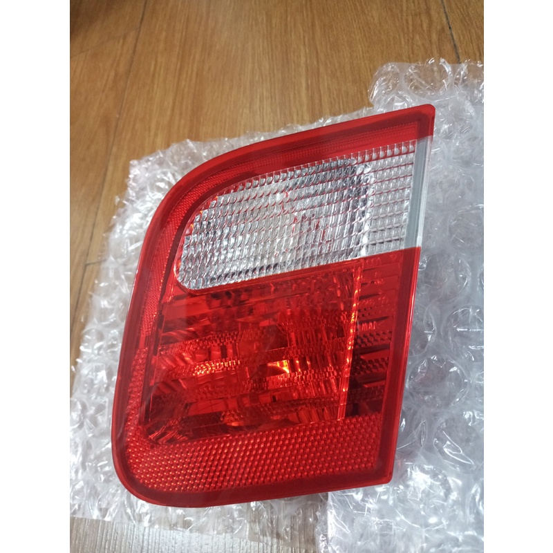 ไฟท้ายทับทิม E46 ตาตก (รถ 4 ประตู)