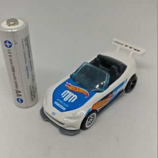 Mazda MX-5 by hotwheels