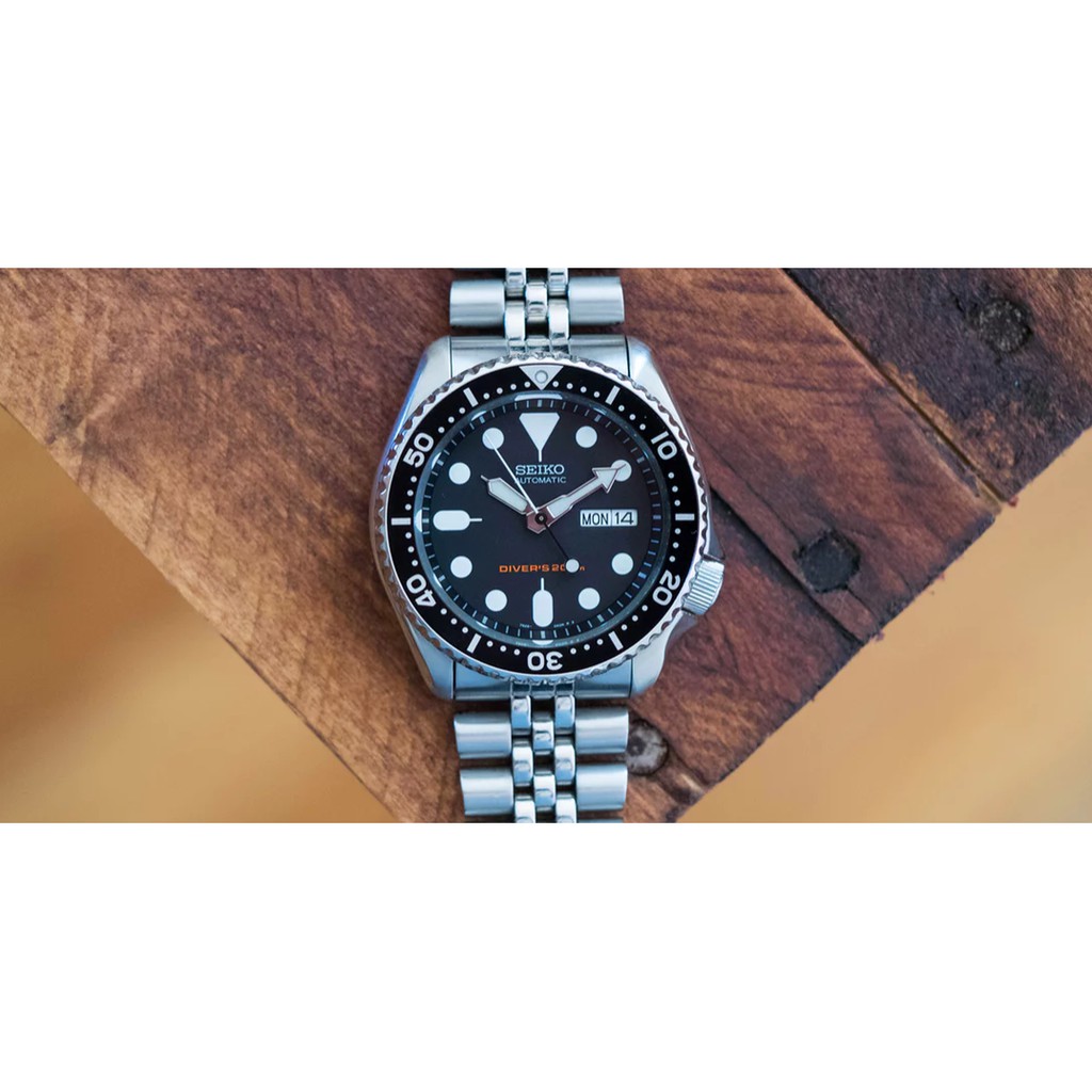 นาฬิกาข้อมือ SEIKO Automatic Diver กันน้ำ 200m หน้าดำ รุ่น SKX007 สายเหล็กจูบิลี่