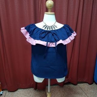 เสื้อระบายชายหน้าอก จะใส่เปิดไหล่ หรือปิดไหล่ก็ได้นะค่ะ อก 48 ยาว 24