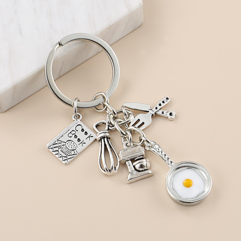 ใหม่ พวงกุญแจทําอาหาร มีด ส้อม ที่ตีไข่ กระทะ แฮนด์เมด DIY