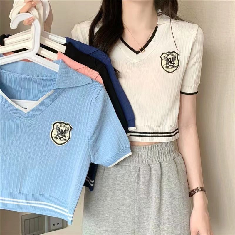 best(พร้อมส่ง/ใหม่)#83088เสื้อยืดแขนสั้นคอวีผู้หญิงการออกแบบขนาดเล็กต่างประเทศ เสื้อโปโลสั้น Crop TOP อินเทรนด์สไตล์วิทย