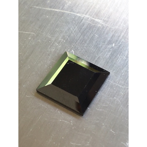 Black spinel  4  crt