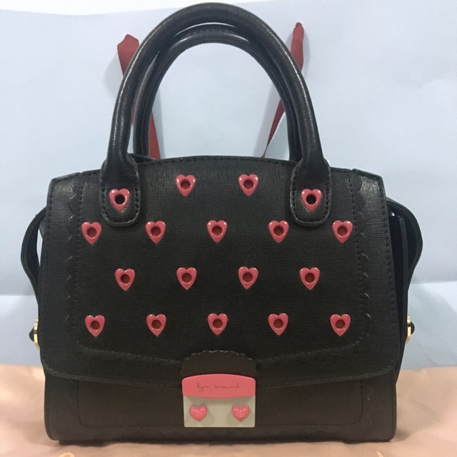 กระเป๋า Lynaround สะพายข้าง