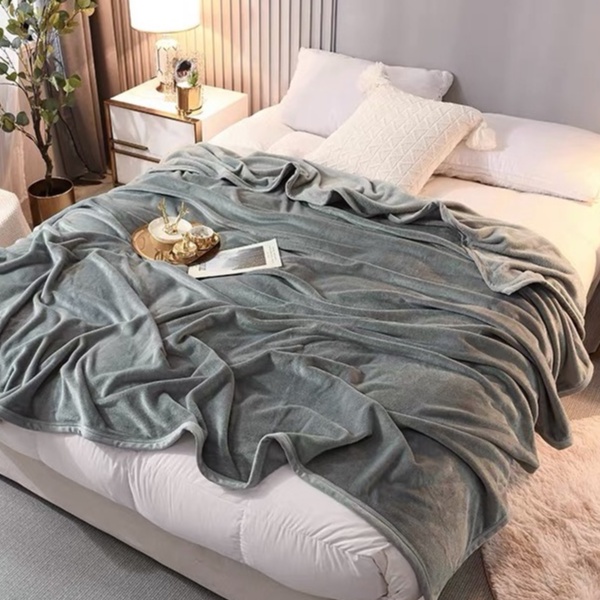 ราคาถูกสุด!! ผ้าห่มนาโนสีพื้น 6 ฟุต 3.5ฟุต 20สีให้เลือก (รุ่นหนาพิเศษ กุ้นขอบ)พร้อมส่งด่วน