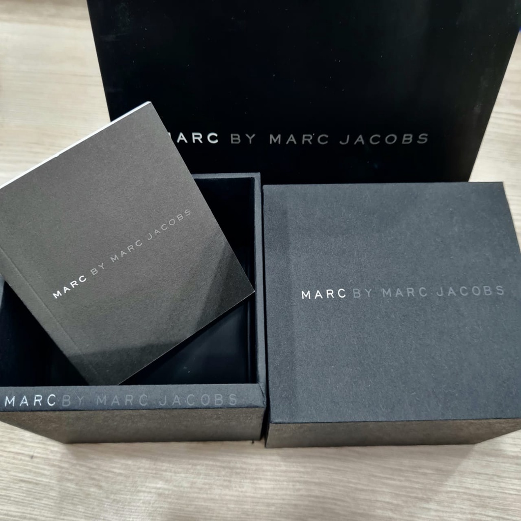 กล่องนาฬิกา/กล่อง Marc Jacobs/Marc Jacob Ori [แท้ 100%]