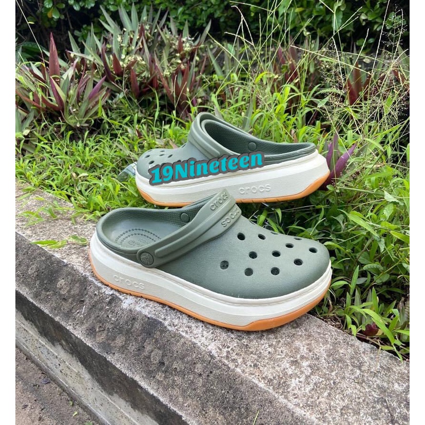 Aaa crocs hot sale