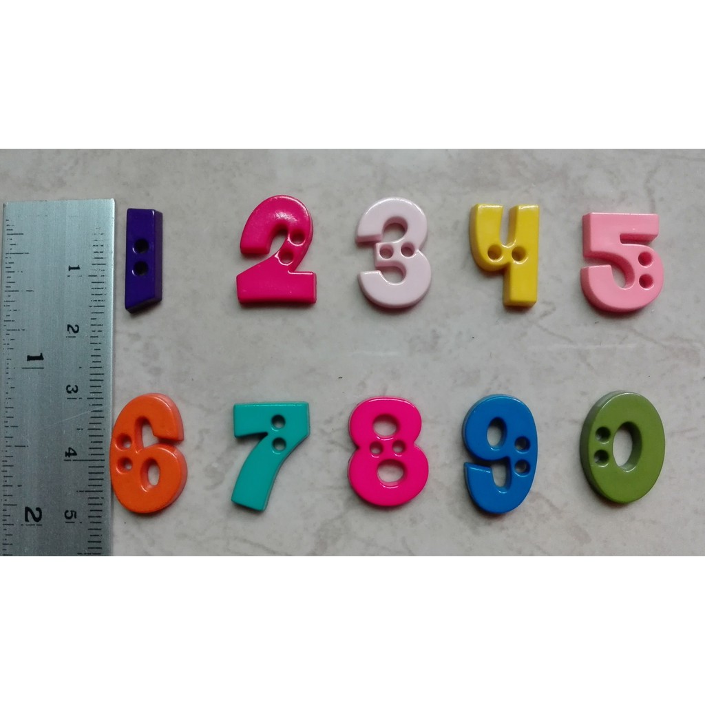 20ตัว กระดุมพลาสติกตัวเลข 0-9 ขนาด1.7ซม. สื่อการเรียนรู้