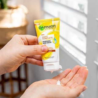garnier light complete hand cream