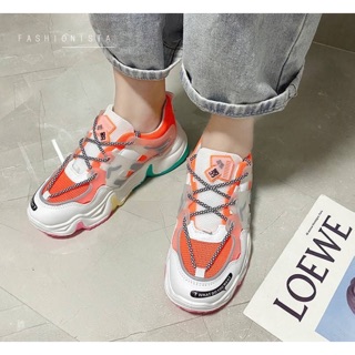 รองเท้าผ้าใบ sneaker แฟชั่นจี๊ดจ๊าด