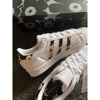 Adidas x Marimekko size 4 UK ของแท้ ของใหม่