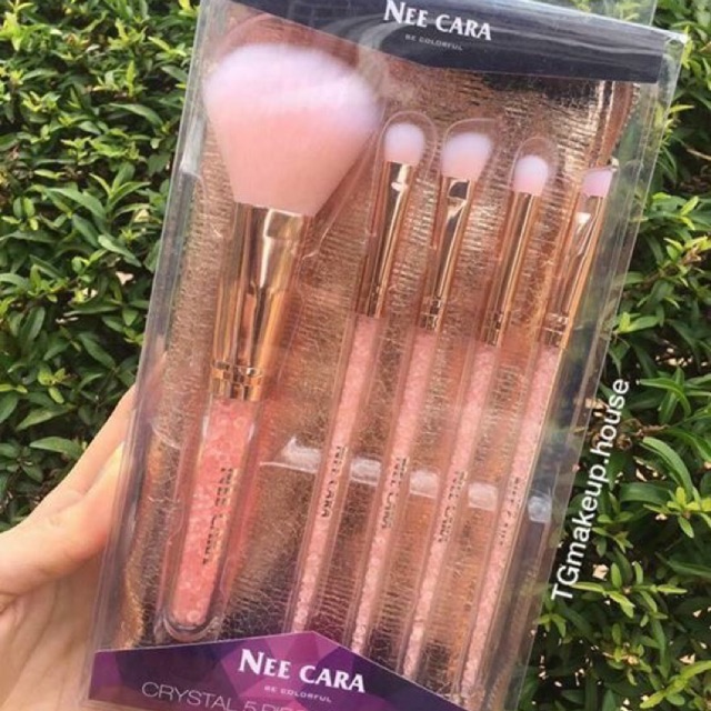 เซ็ทแปรง nee cara