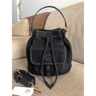 กระเป๋าสะพาย Tory Burch scout nylon Bucket Bag