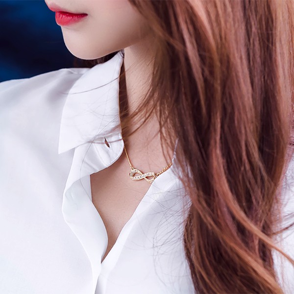 INFINITE MOEBIUS CUBIC Style - ASMAMA NECKLACE PENDANT (สีเงิน)