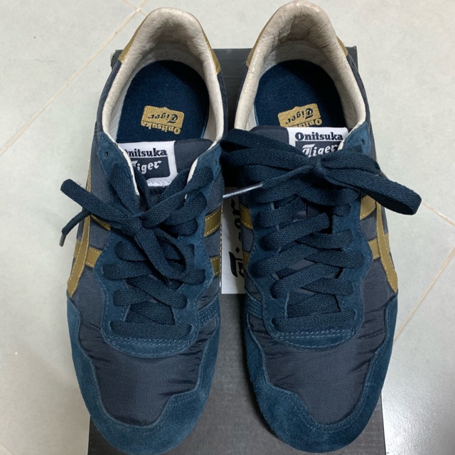 used #onitsukatiger แท้ รุ่น Serrano สี Navy/Gold สภาพ 90% sz. EUR39.5 US8#onitsukaserrano serrano