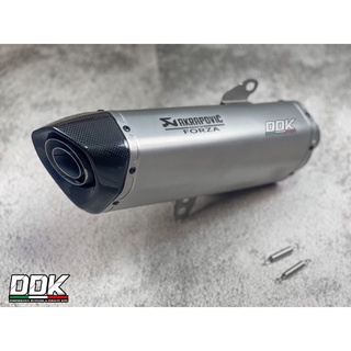 ปลายท่อตรงรุ่น Forza300 / Forza350 Akrapovic 18 นิ้ว เลสสีเงิน ปากคาร์บอนเคฟล่าแท้ ปากเฉียง โลโก้เลเซอร์