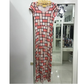 Maxi Dress ลาย Graphic Uniqlo