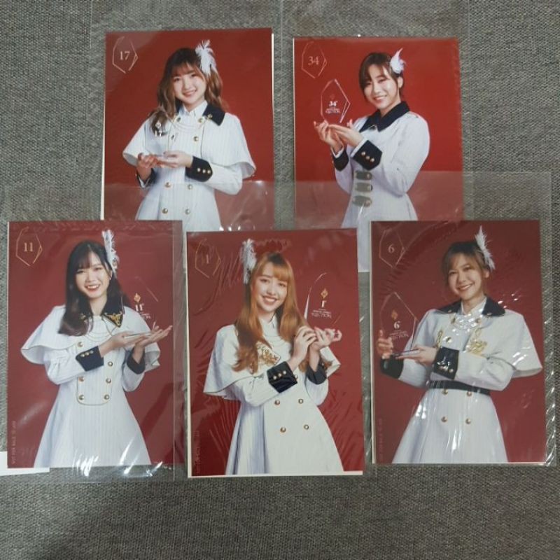 รูปสุ่ม bnk48 จากหนังสือ GE2