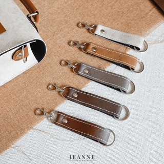 Jeanne.Designed | Keychain 2 พวงกุญแจหนัง ห้อยกระเป๋า แขวนกุญแจ มีที่เกี่ยว - by Jeanne Designed