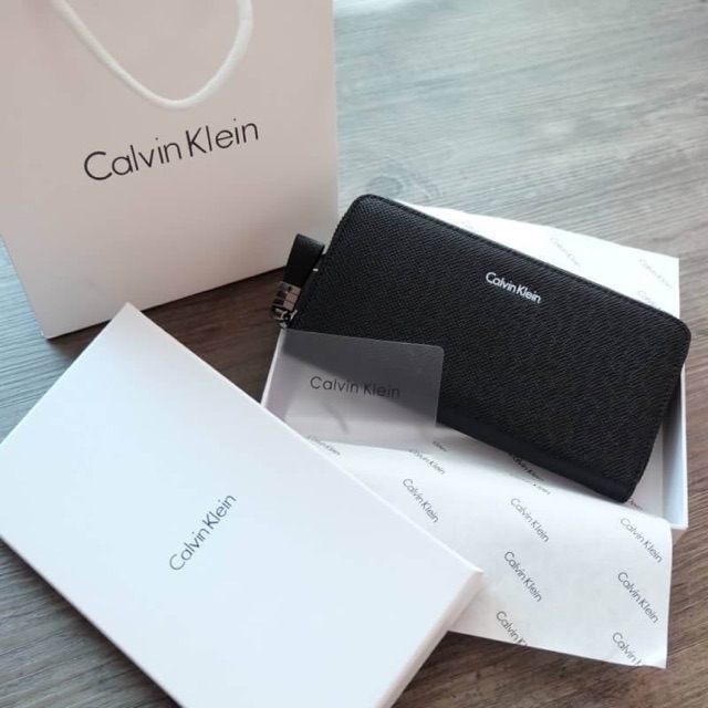 🍄 Calvin Klein Long Wallet 🍭