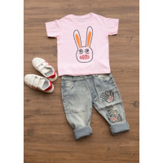 เสื้อยืดเด็กแขนสั้น ลาย กระต่าย wanted rabbit สีชมพู