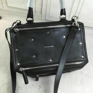 กระเป๋า จีวอง Messenger IN LEATHER BAG ถ่ายสดจากสินค้าจริง