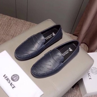 รองเท้าแบรนด์เนมพร้อมส่ง