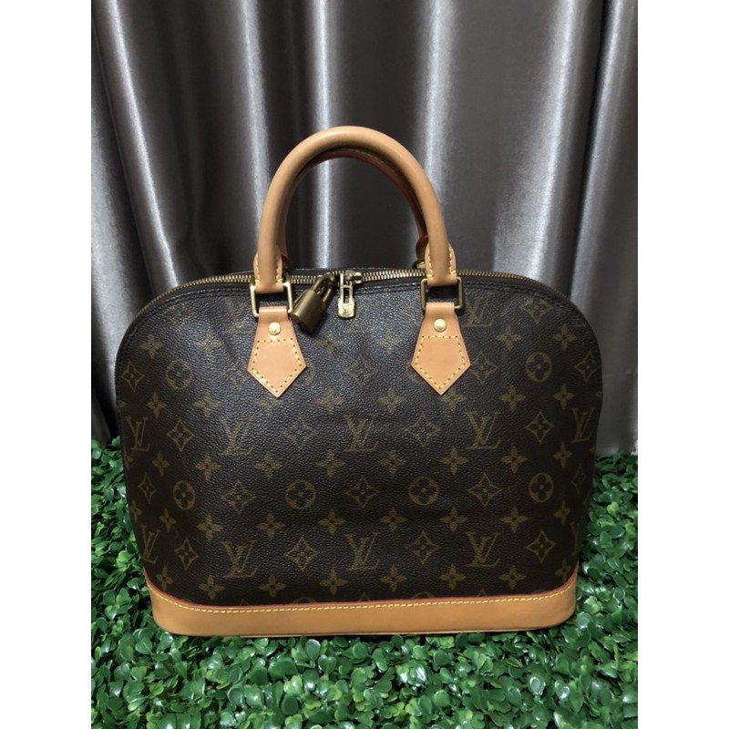 กระเป๋า Louis Vuitton Alma ของแท้💯%