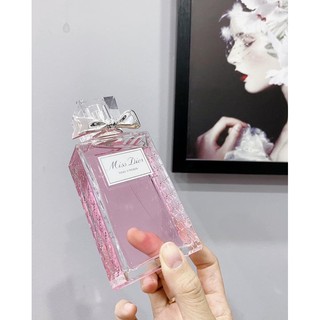 Miss rose n rose ▪️  100ml ▪️  ราคาส่ง 1900฿ ▪️  NoboxMiss rose n rose ▪️  100ml ▪️  ราคาส่ง 1900฿ ▪️  Nobox Miss rose n