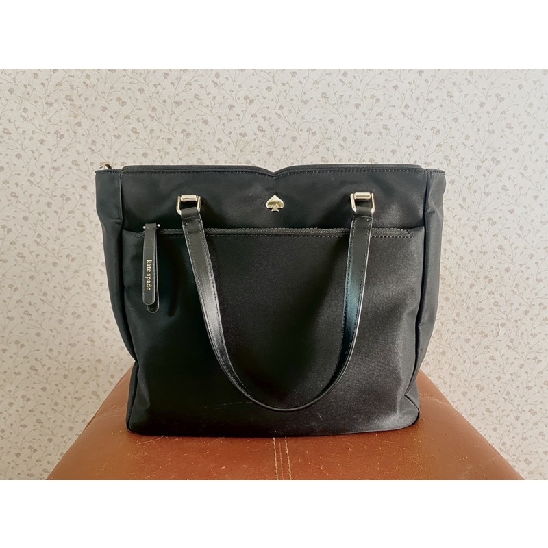กระเป๋า Kate spade nylon ♣️ 2,500แท้ มือสอง สภาพ99%