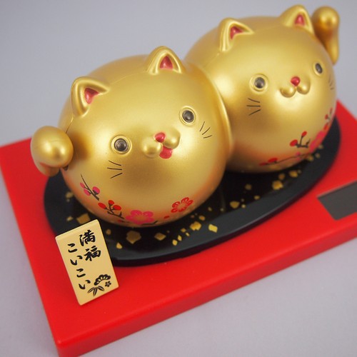 Solar Fukufuku Manekineko แมวนำโชค แมวสไตล์ญี่ปุ่น สูง 4 นิ้ว กวักโชคลาภเงินทอง เรียกลูกค้า นำเข้าจากTokyo Japan