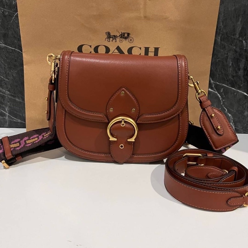 COACH (C3837) BEAT SADDLE BAG WITH HORSE AND CARRIAGE PRINTT